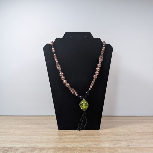 22" Beaded Necklace – Pink Pearl Beads w/ Green Glass Focal Bead & Black Tassel - Picture 1 of 1